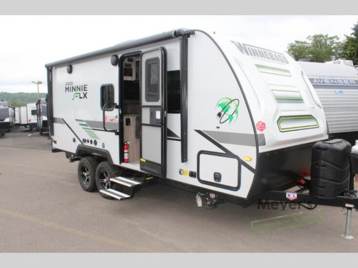 Thumbnail Photo undefined for New 2022 Winnebago Micro Minnie 2108TB